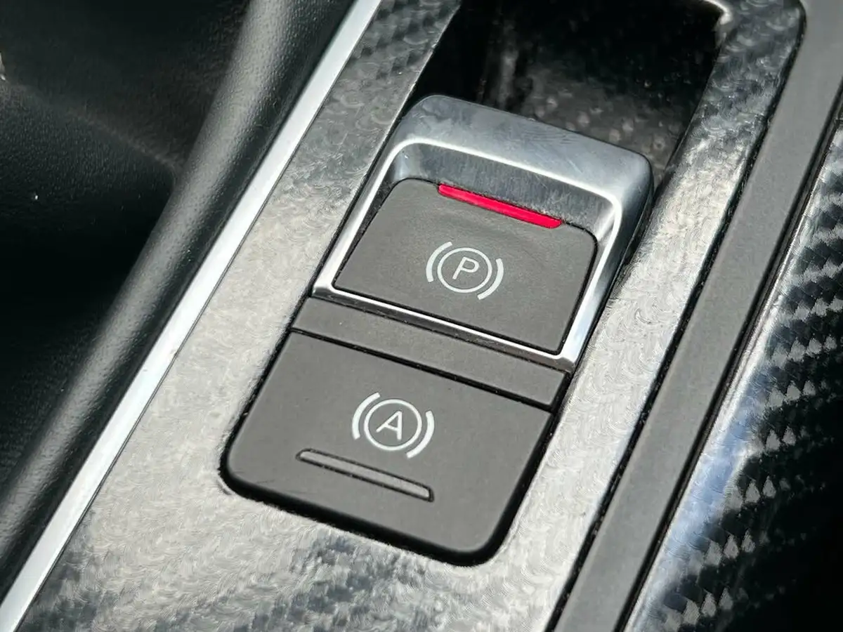 2017-audi-a6-avant-20tdi-ultra-black-edition-big-51