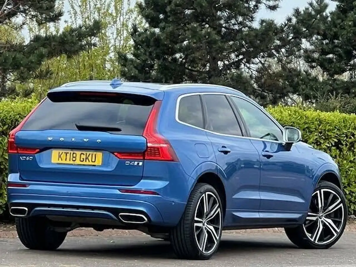 2018-volvo-xc60-20td-d4-r-design-pro-4x4-geartronic-big-11