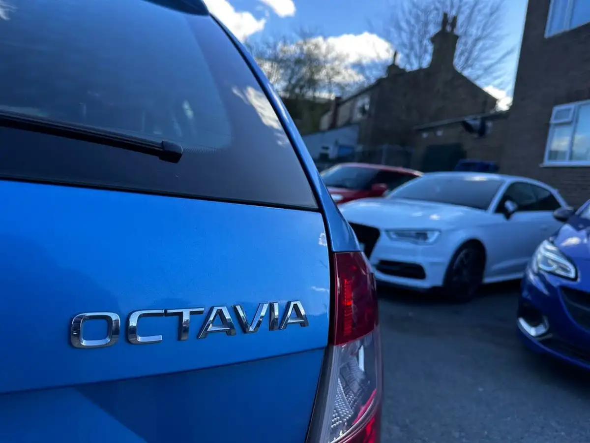 2015-skoda-octavia-big-8