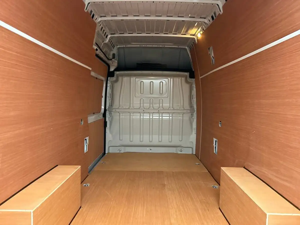 2024-vauxhall-movano-big-9