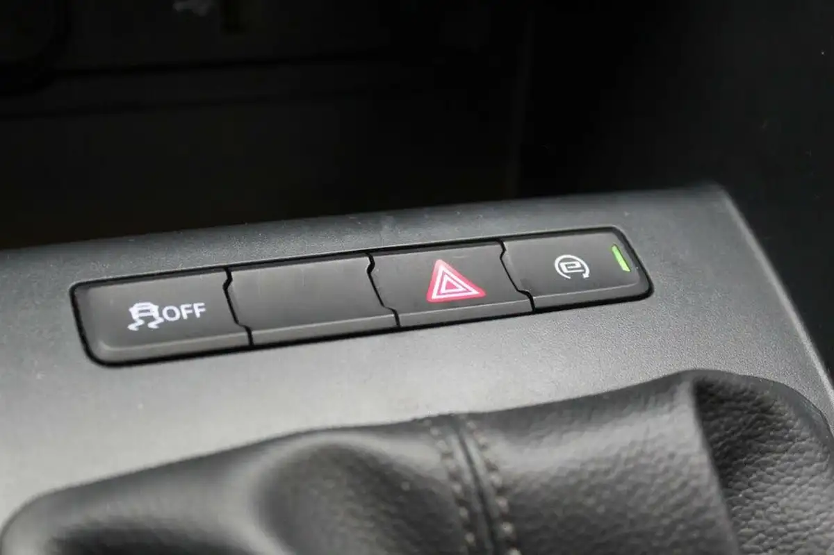 2022-mg-mg3-15-vti-tech-exclusive-nav-big-30
