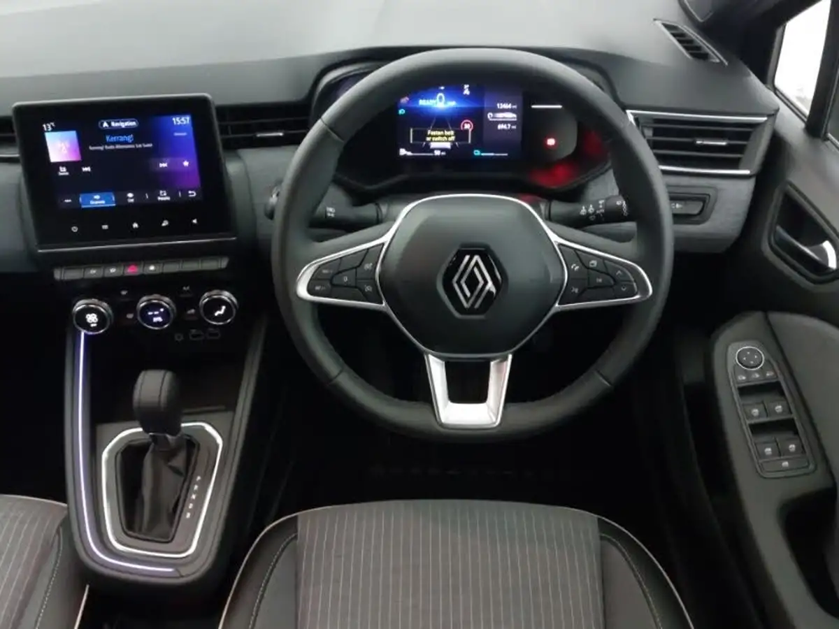 2024-renault-clio-16-techno-big-6