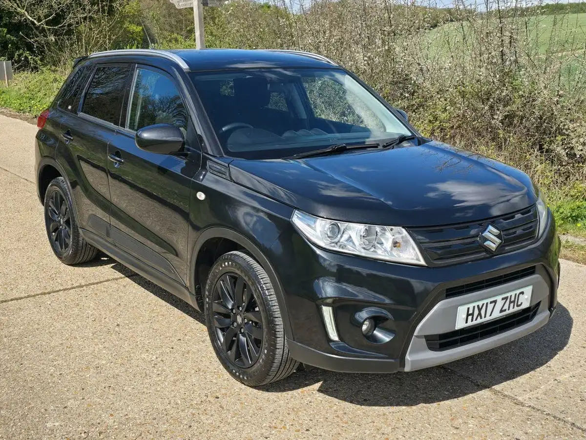 2017-suzuki-vitara-16-kuro-big-21