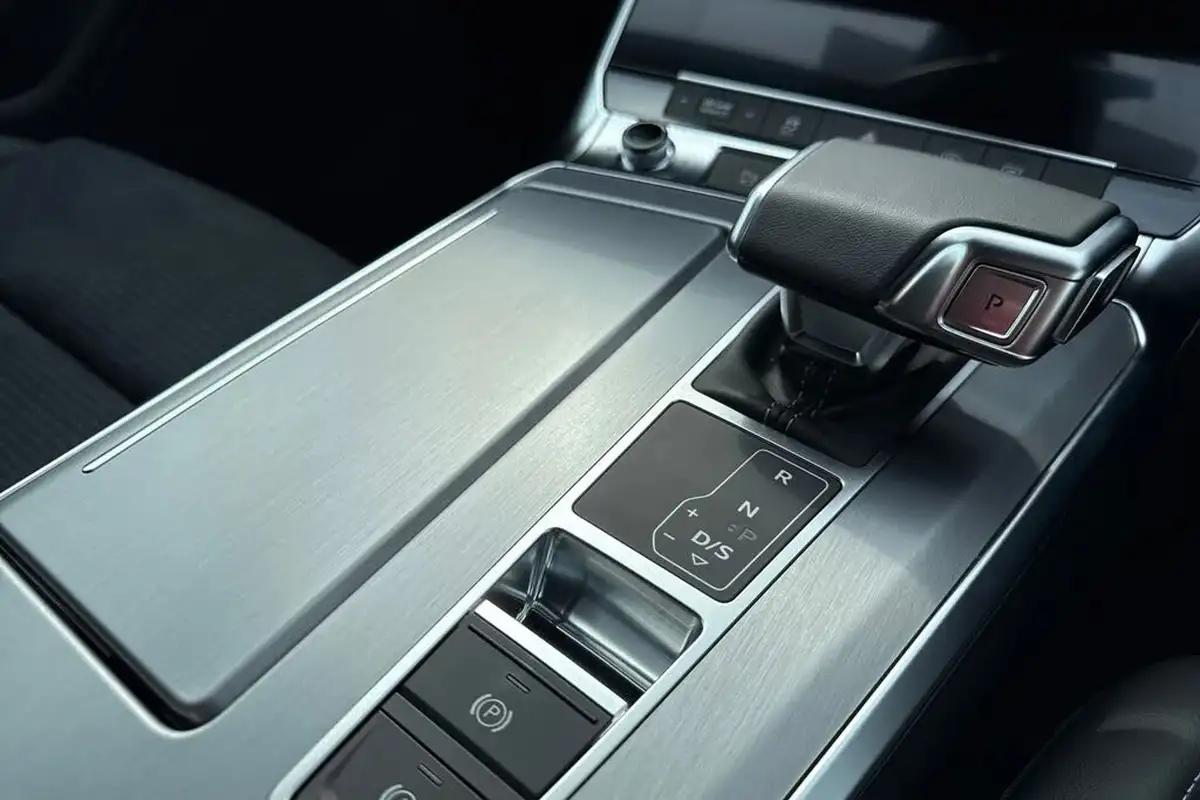 2024-audi-a6-saloon-20-50-tfsi-e-s-line-big-22