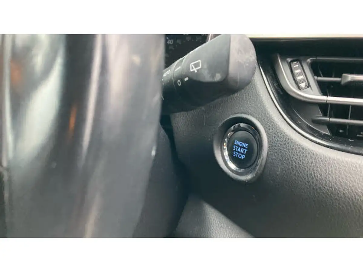 2017-toyota-c-hr-12-excel-big-31