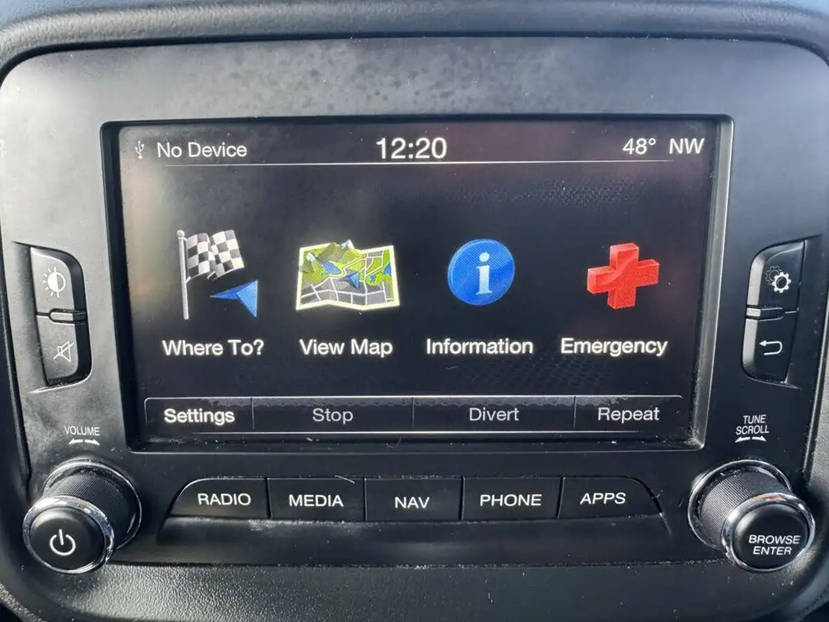 2015-jeep-renegade-16-multijet-ii-limited-ss-big-59