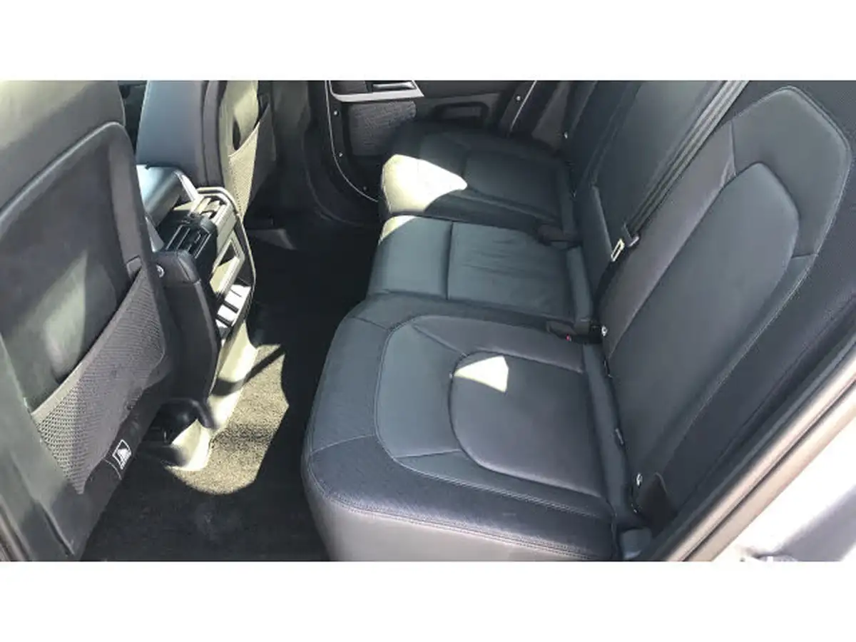2023-land-rover-110-defender-30-d250-x-dynamic-hse-big-33