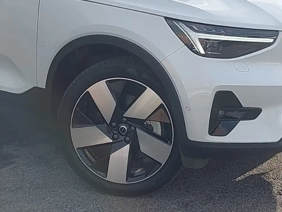 2024-volvo-c40-e-recharge-ultimate-235bhp-big-8