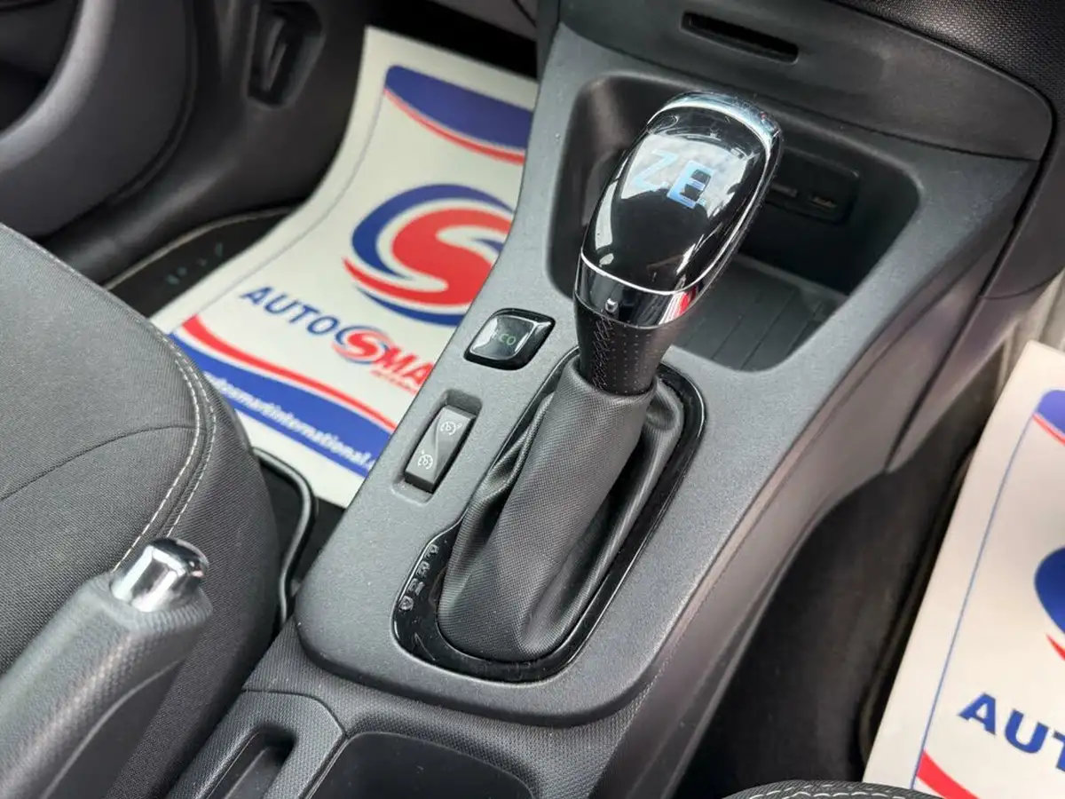 2019-renault-zoe-e-i-dynamique-nav-110ps-r110ze40-big-16
