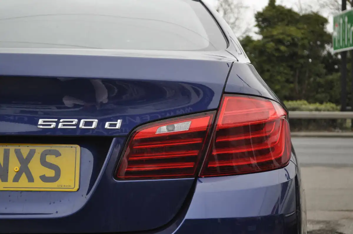 2015-bmw-5-series-20td-520d-se-190bhp-saloon-4d-auto-big-25