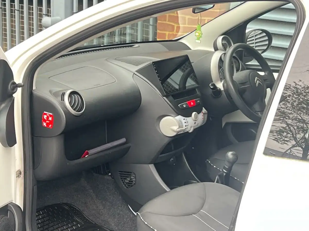 2012-citroen-c1-10-vtr-5d-big-22