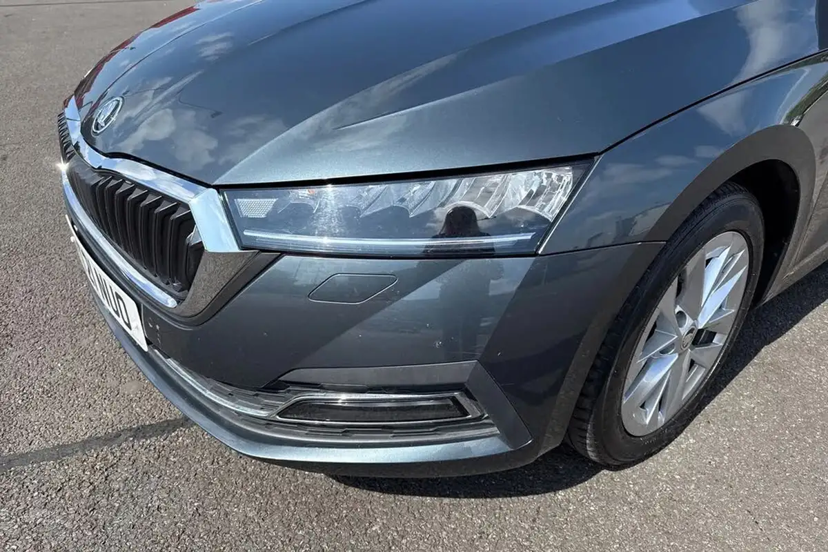 2021-skoda-octavia-20tdi-se-l-116ps-estate-big-24