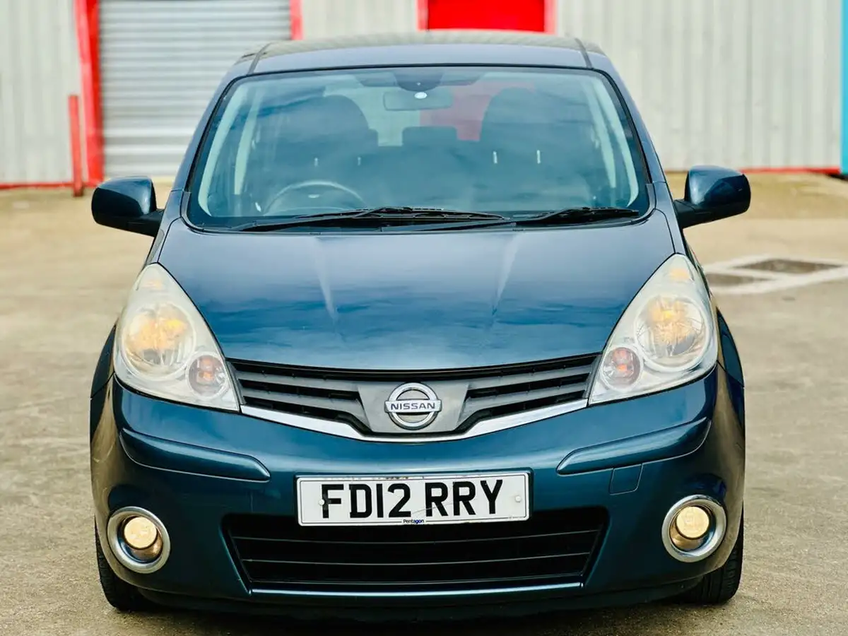 2012-nissan-note-14-n-tec-big-39