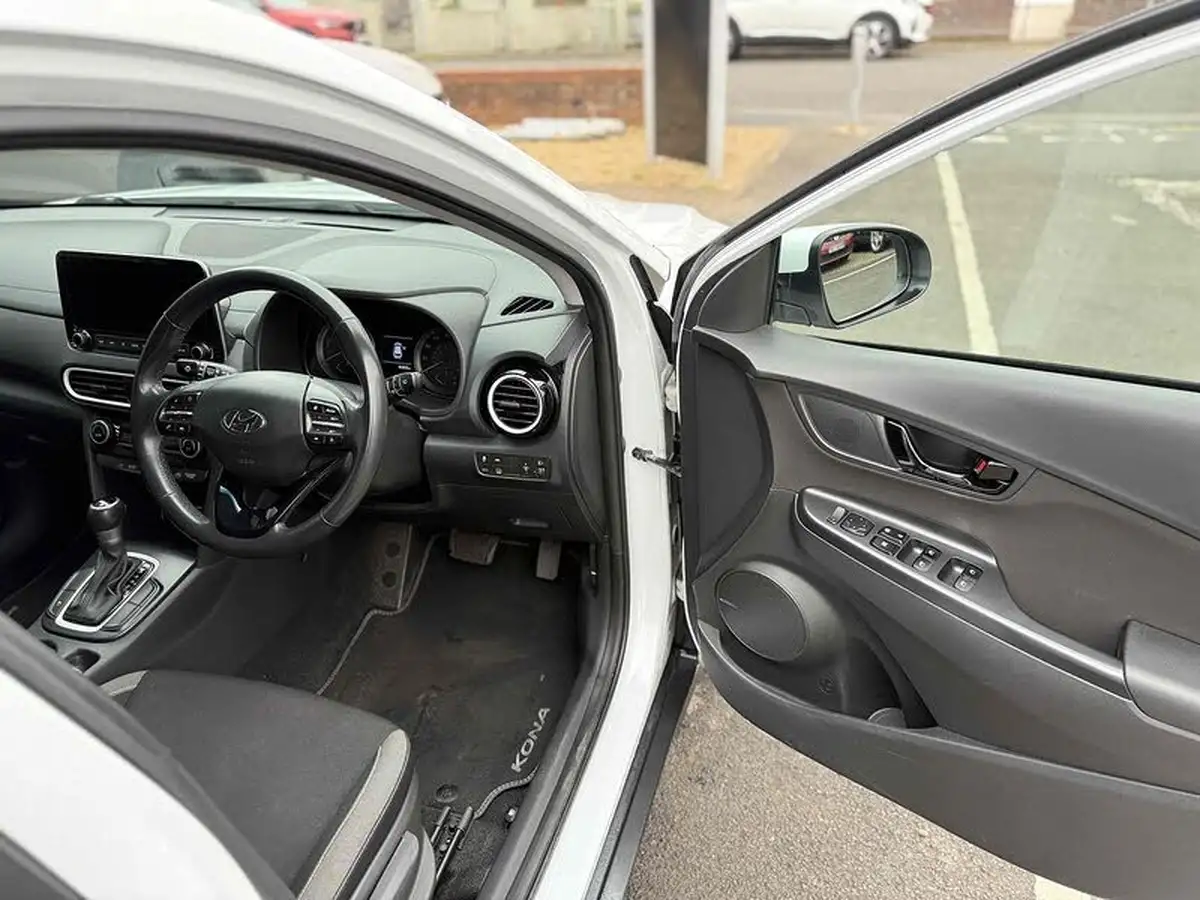 2020-hyundai-kona-16-gdi-premium-big-13