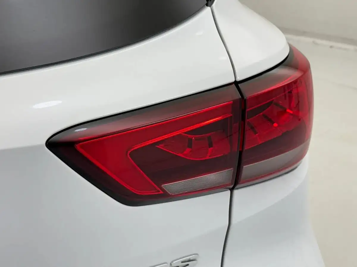 2023-mg-zs-suv-15-vti-tech-exclusive-big-31