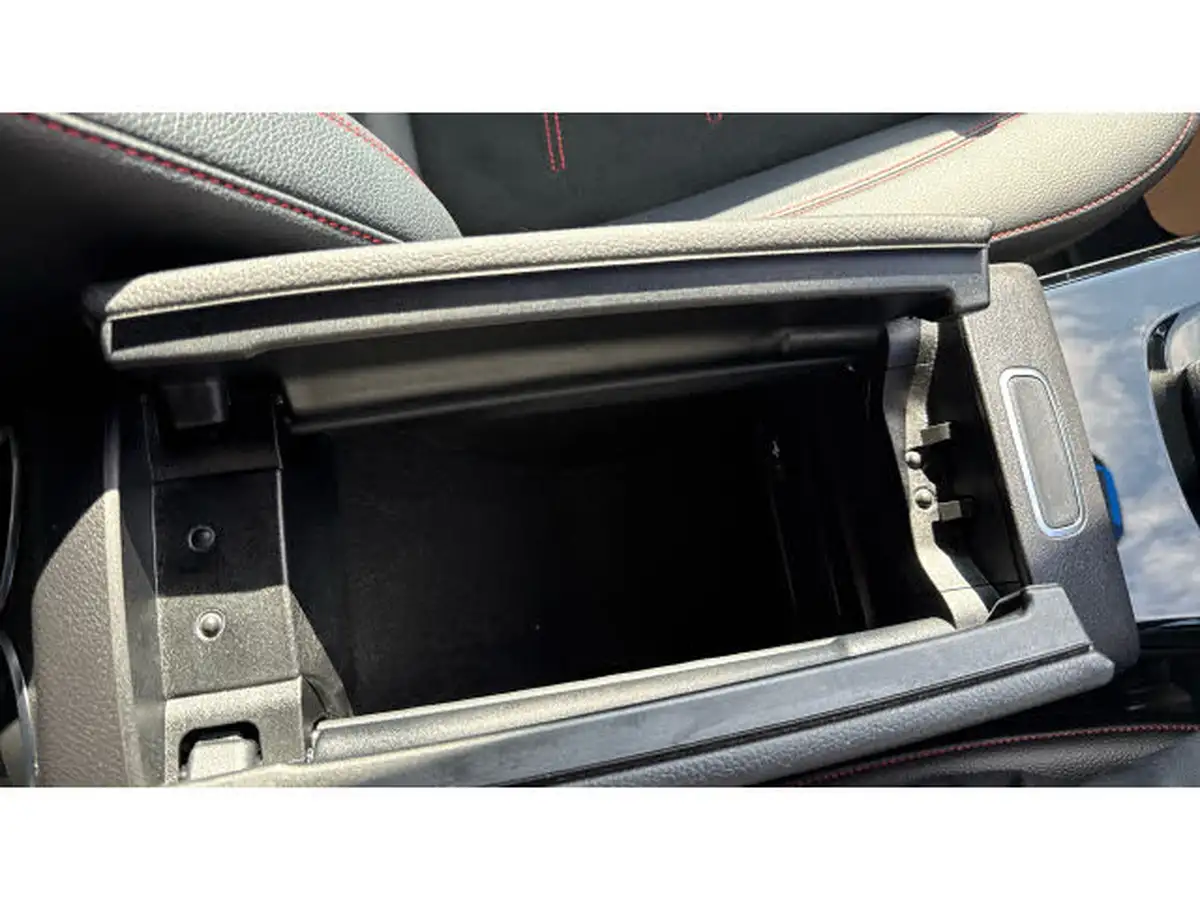 2022-mercedes-benz-a-class-13-a180-amg-line-premium-hatchback-5d-7g-dct-big-28