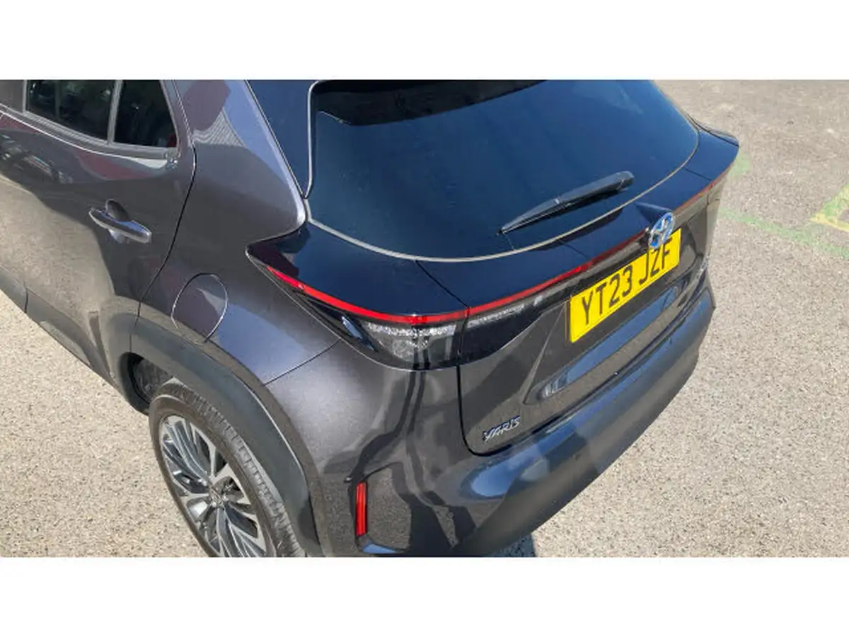 2023-toyota-yaris-cross-15-vvt-i-excel-awd-i-big-27