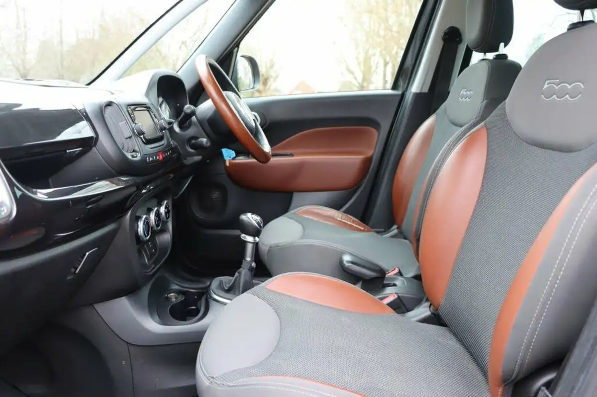 2013-fiat-500l-16-multijet-trekking-big-18