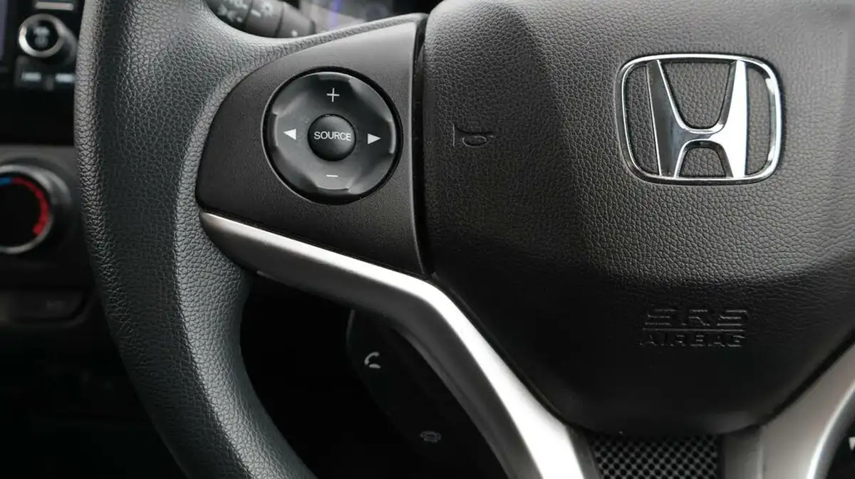 2020-honda-jazz-13-i-vtec-s-big-22