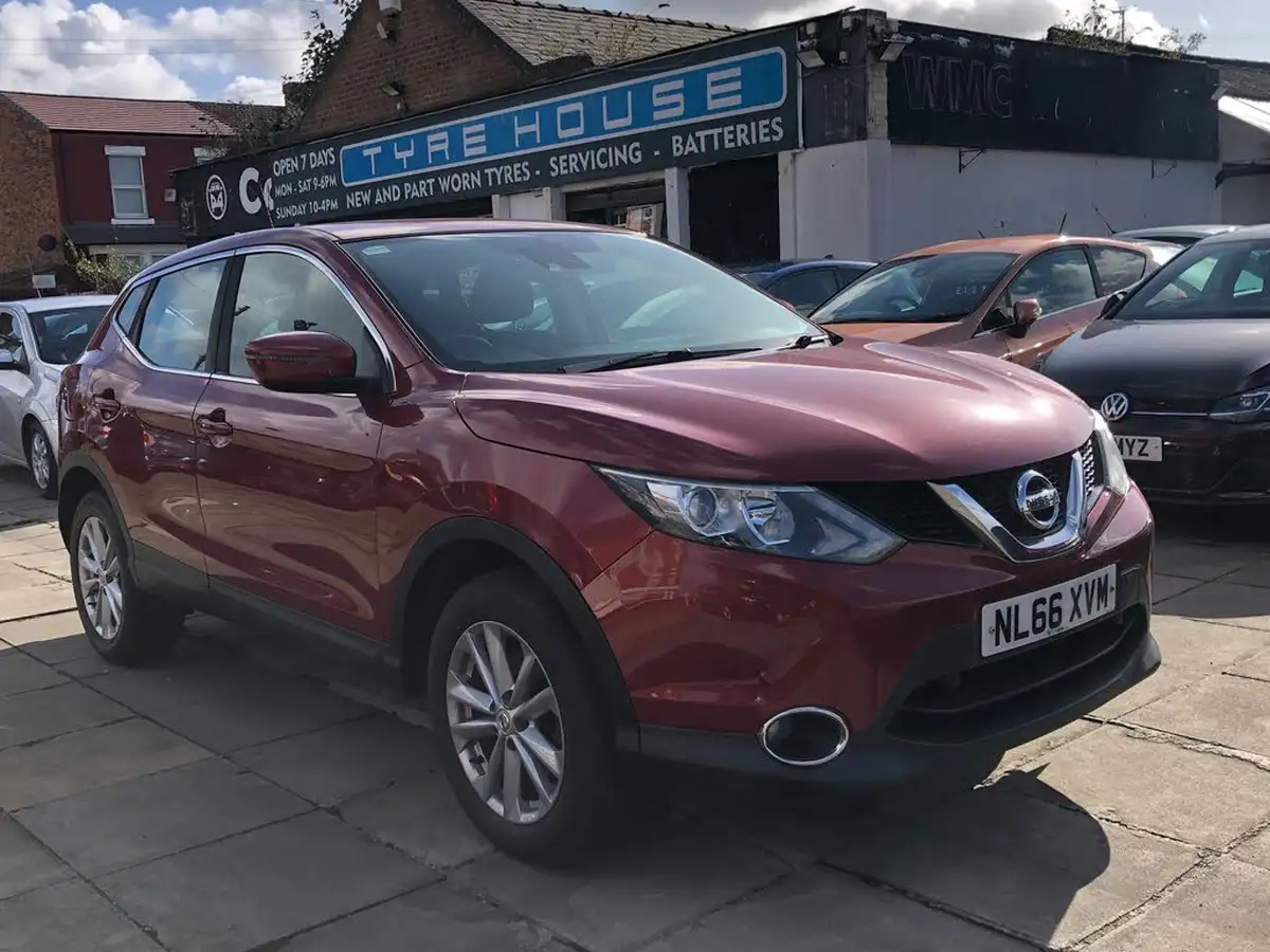2016-nissan-qashqai-15dci-acenta-smart-vision-packtech-pack-big-0