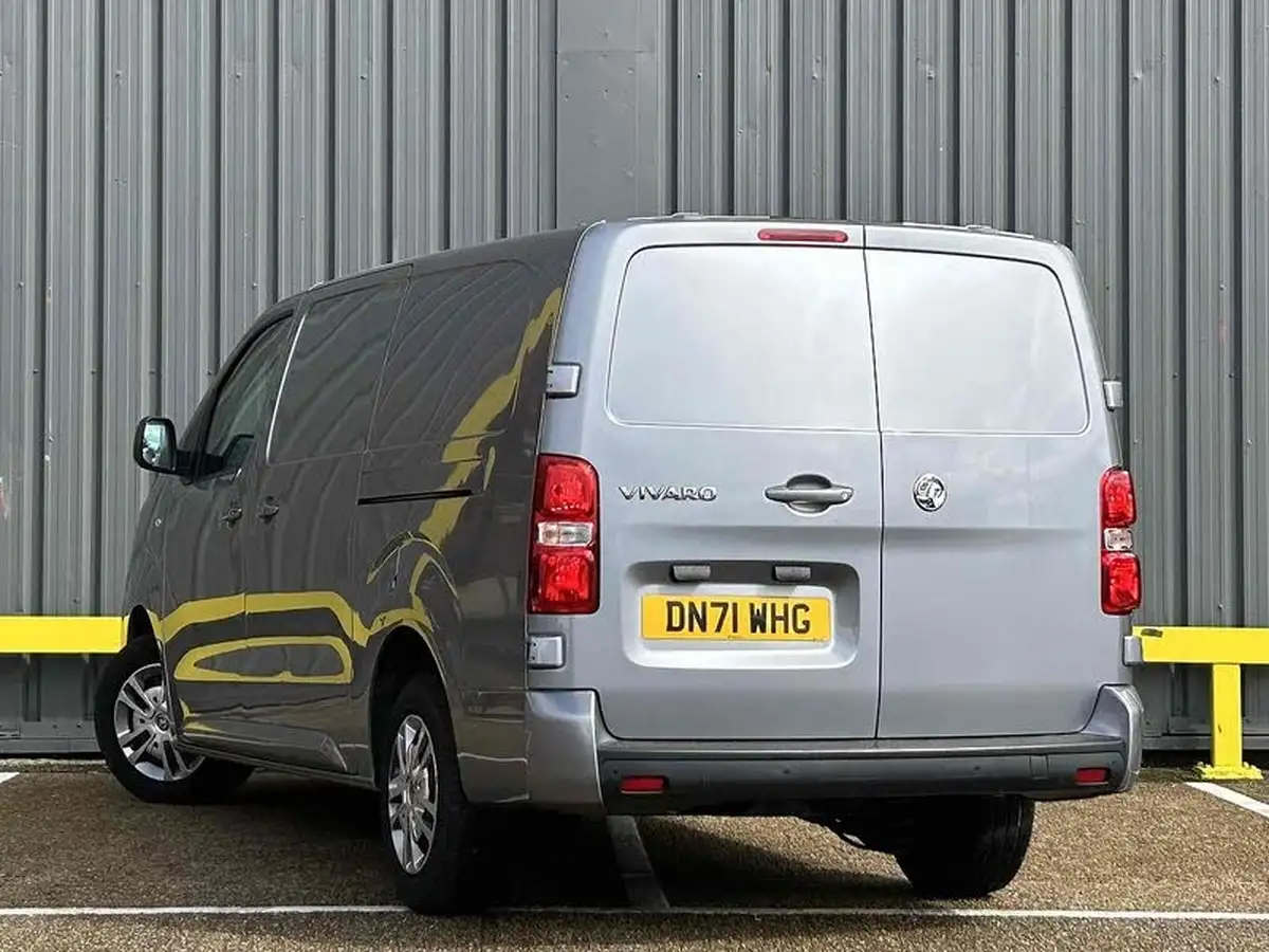 2022-vauxhall-vivaro-20td-3100-l2h1-sportive-big-4
