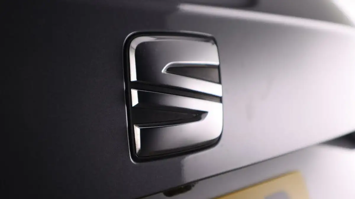 2022-seat-ateca-15-ecotsi-xperience-lux-dsg-big-20