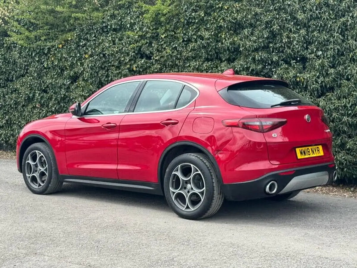 2018-alfa-romeo-stelvio-22td-speciale-207bhp-big-38