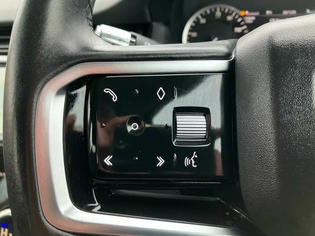 2021-land-rover-discovery-sport-20-d165-s-big-15