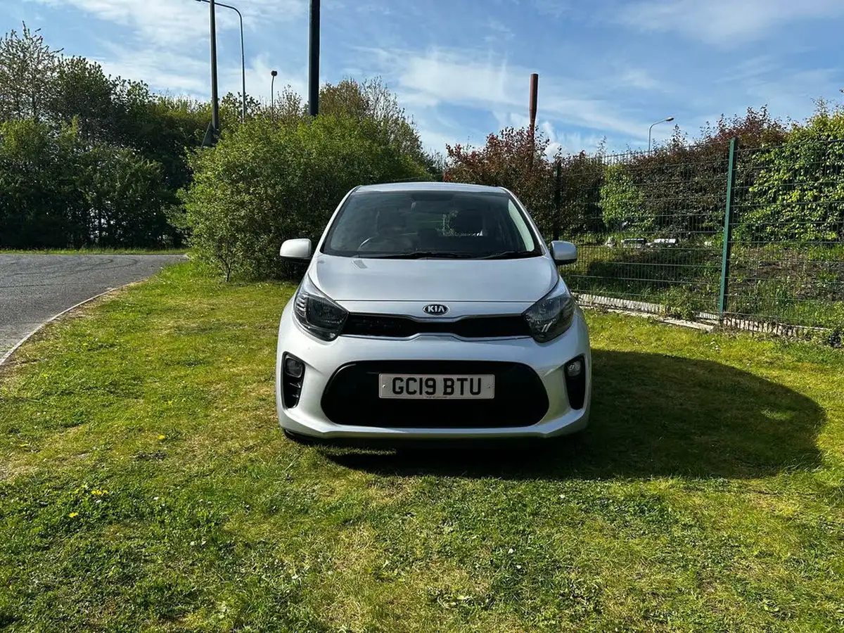 2019-kia-picanto-10-2-big-7