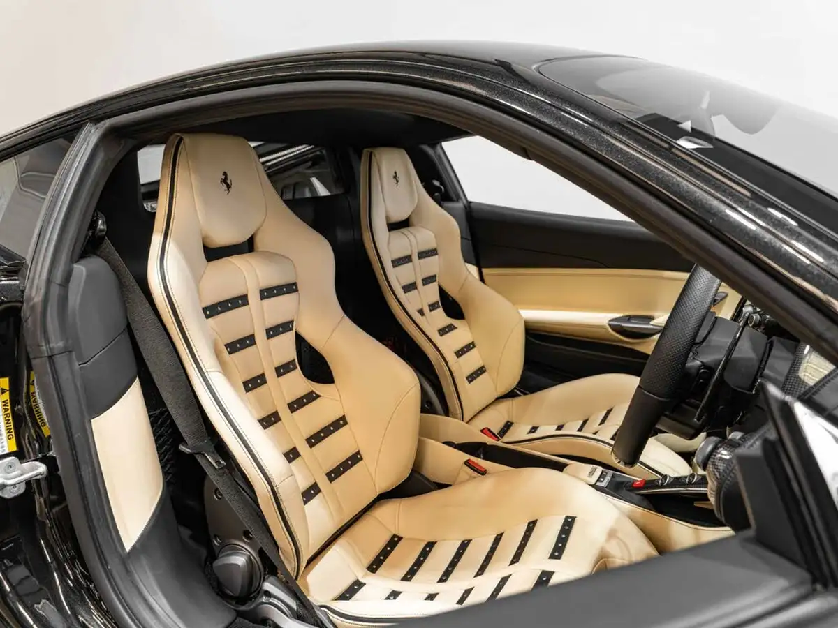 2017-ferrari-488-39-488-gtb-big-1