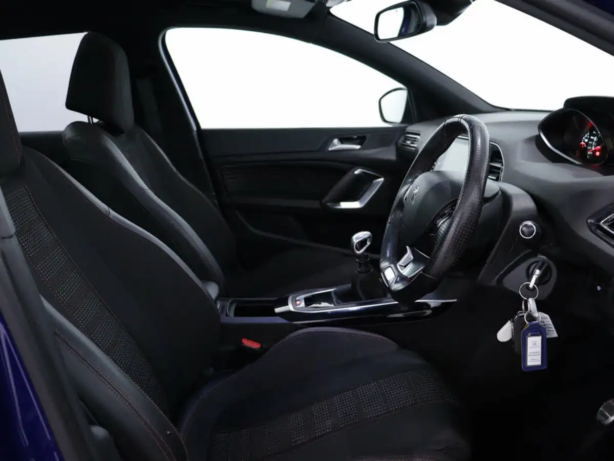 2018-peugeot-308-sw-12-puretech-gt-line-big-29