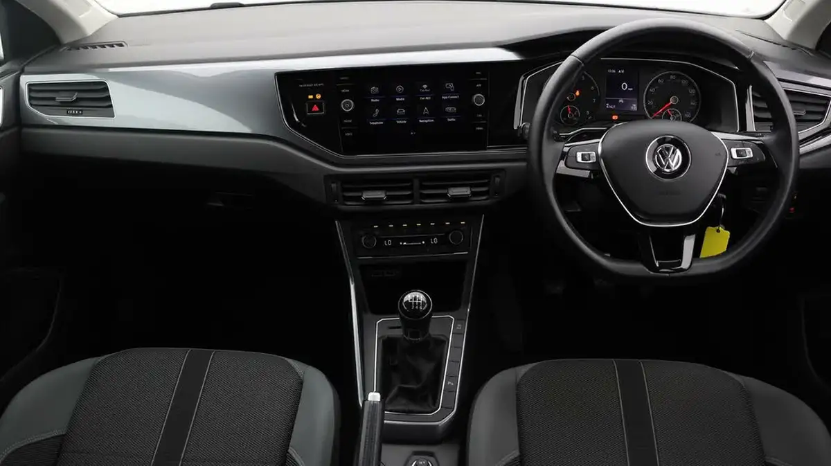 2021-volkswagen-polo-10-tsi-sel-115ps-big-12