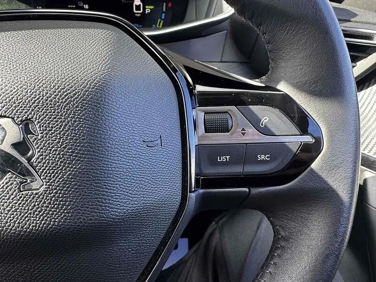 2021-peugeot-208-e-allure-premium-50kwh-big-36