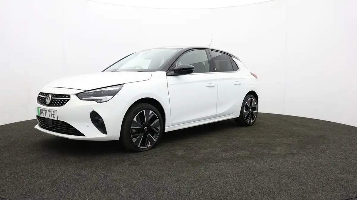 2021-vauxhall-corsa-e-elite-premium-big-2