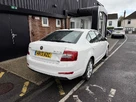 2013-skoda-octavia-20tdi-elegance-hatchback-small-6