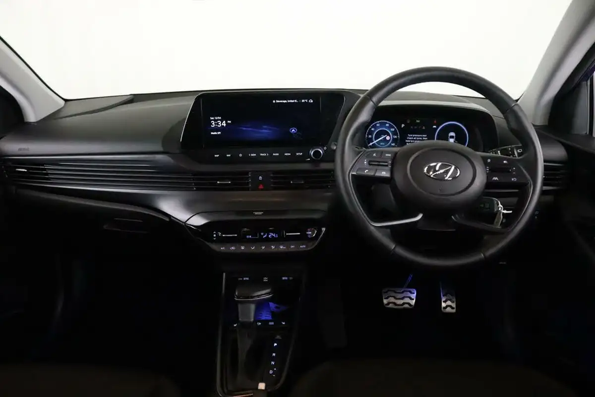 2023-hyundai-bayon-10-t-gdi-premium-100ps-dct-big-14