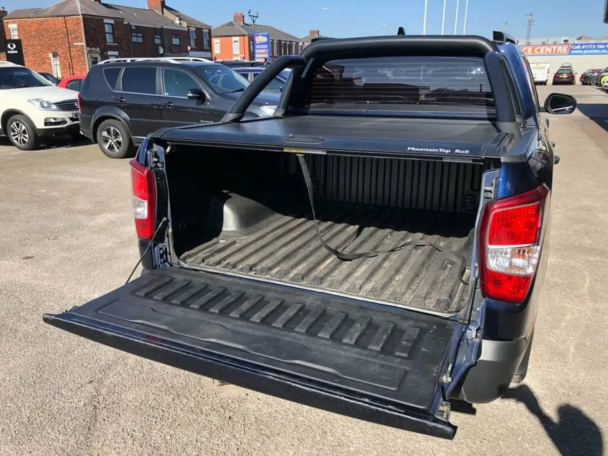 2022-kgm-ssangyong-musso-22td-saracen-202pseu6d-big-14
