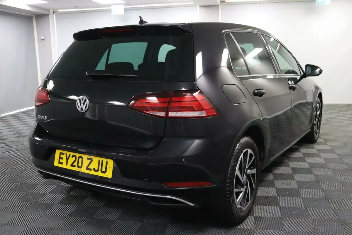 2020-volkswagen-golf-16tdi-match-edition-hatchback-big-8
