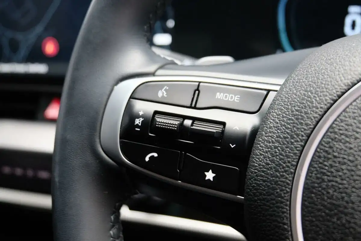 2024-kia-sportage-16-t-gdi-gt-line-157bhp-48v-dct-big-14
