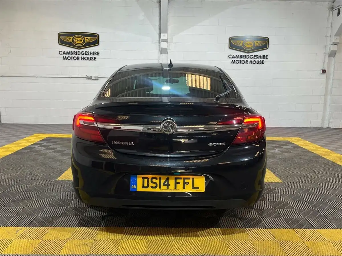 2014-vauxhall-insignia-20cdti-sri-140ps-nav-ecoflex-ss-hatchback-5d-big-9