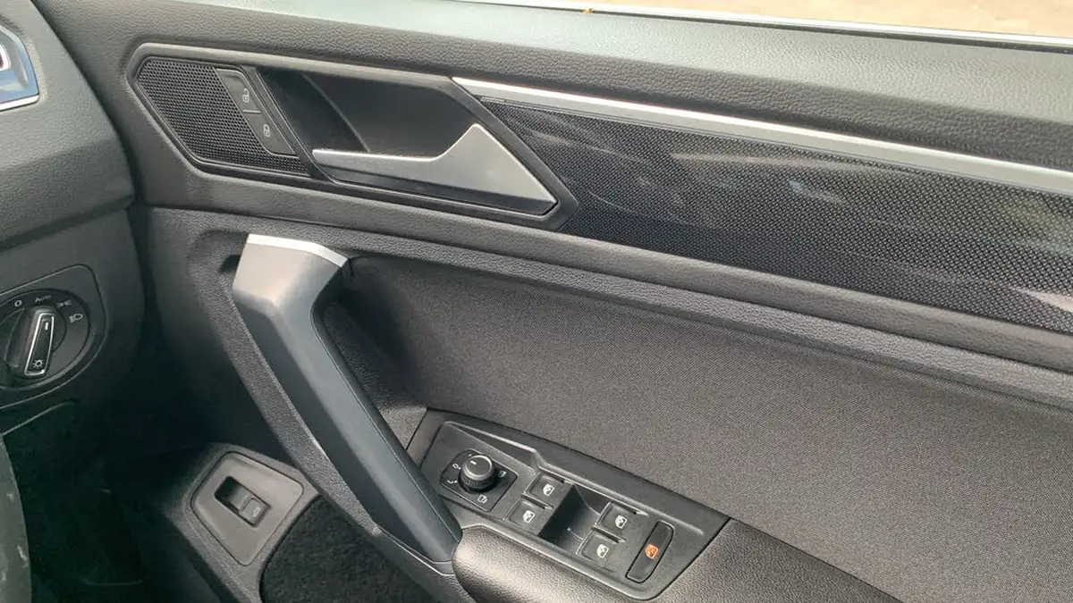 2022-volkswagen-tiguan-15-tsi-elegance-big-21