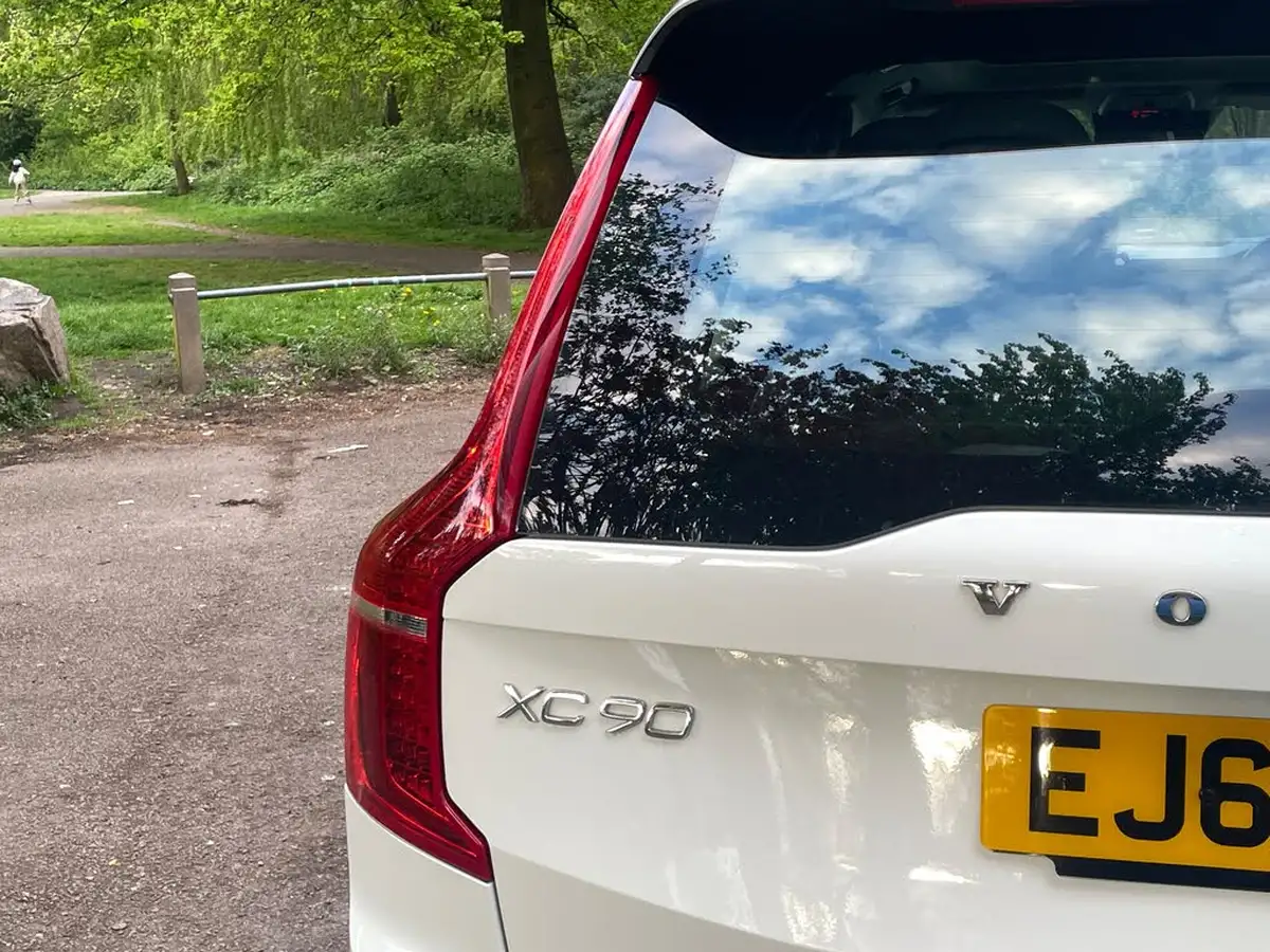 2019-volvo-xc90-20td-b5-inscription-big-8