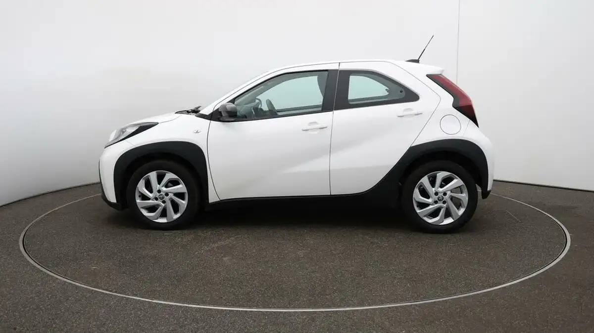 2022-toyota-aygo-x-10-vvt-i-pure-big-56