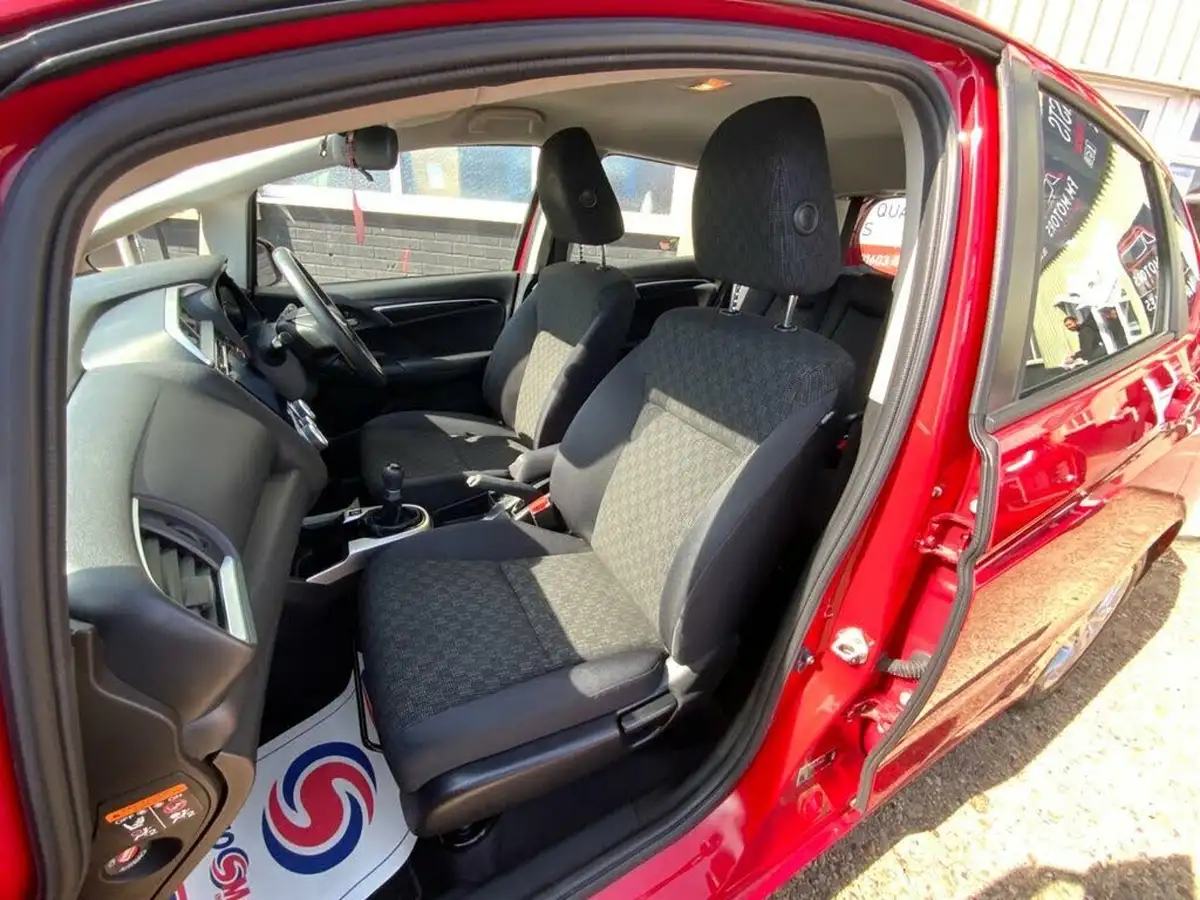 2016-honda-jazz-13-i-vtec-se-big-28