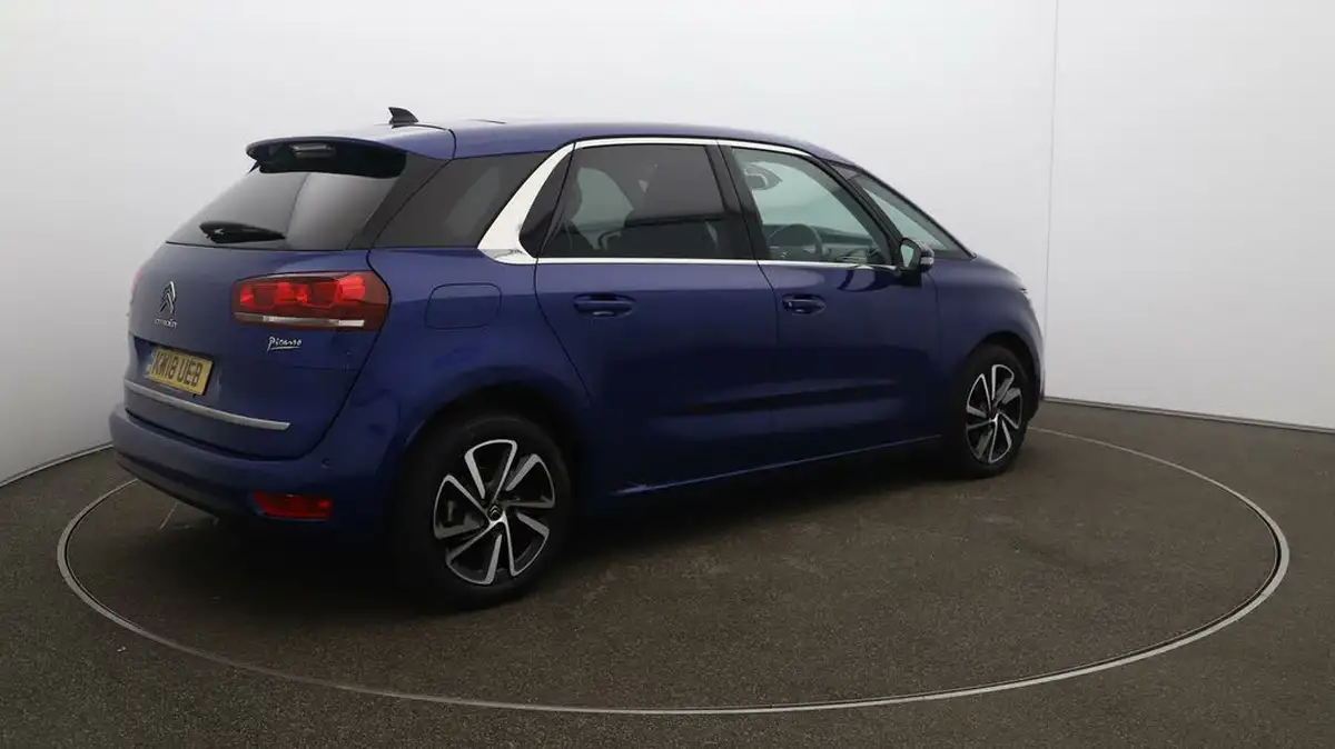 2018-citroen-c4-picasso-12-puretech-flair-big-48