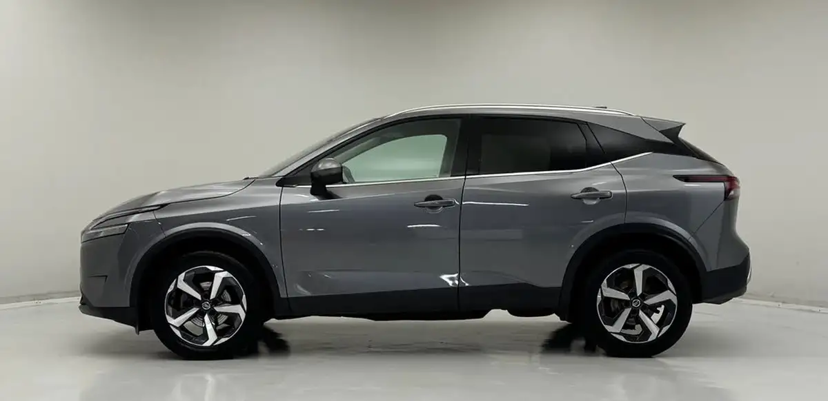 2022-nissan-qashqai-13-dig-t-premiere-edition-140ps-big-4