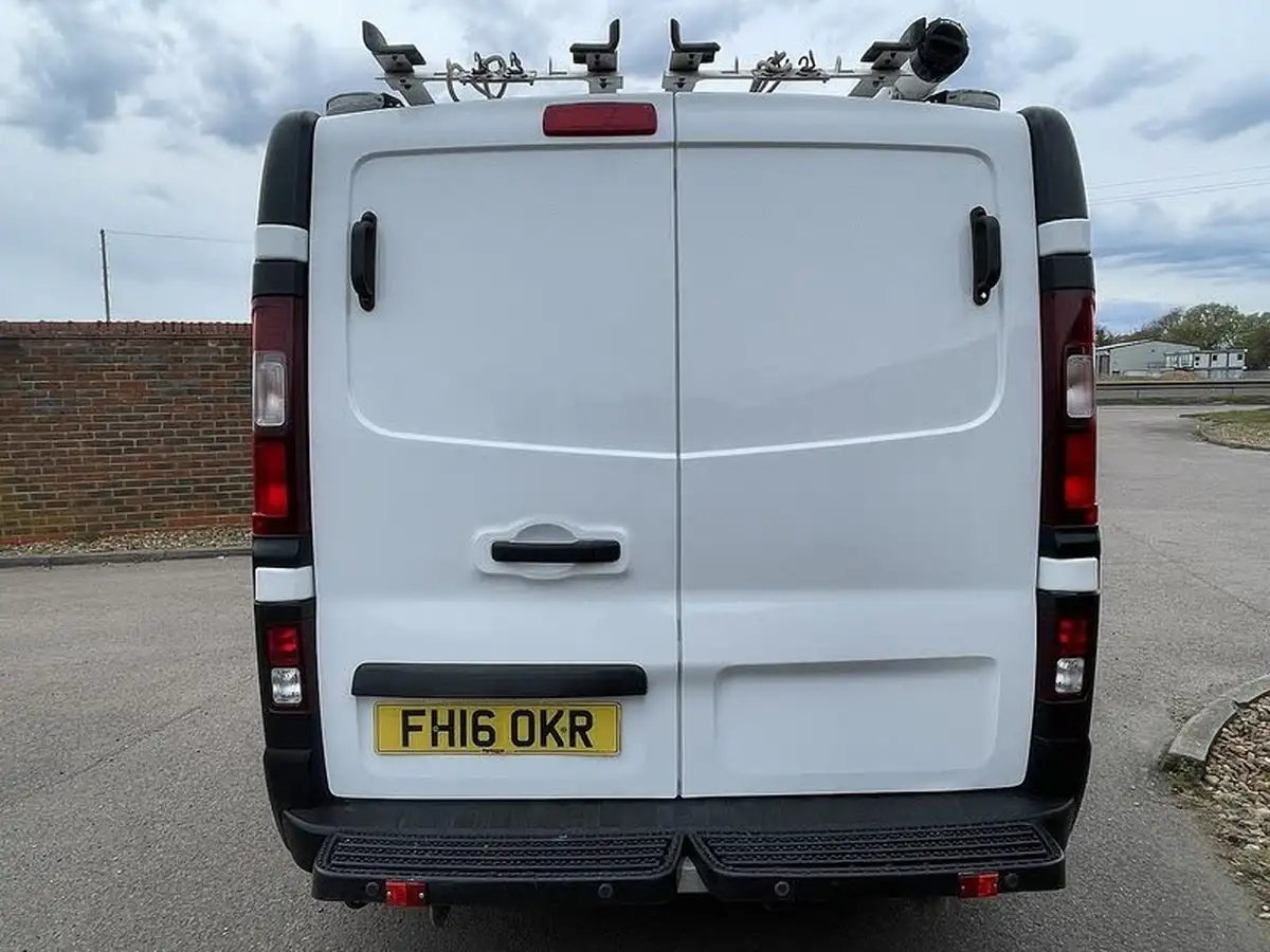 2016-vauxhall-vivaro-16cdti-2900-ecoflex-l1h1-90ps-panel-van-big-16