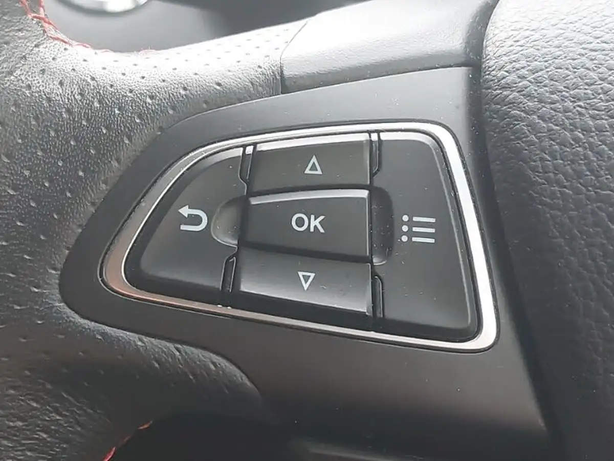 2019-ford-ecosport-10t-st-line-125ps-big-17