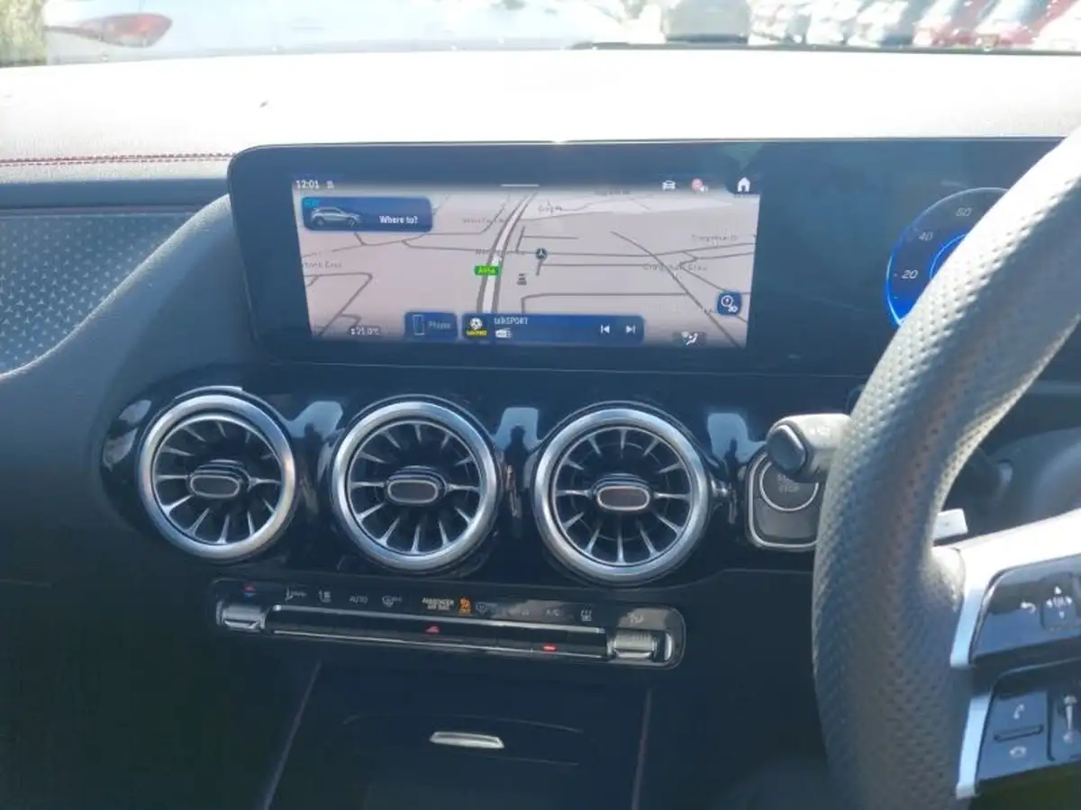 2024-mercedes-benz-eqa-e-eqa-250-amg-line-executive-big-14