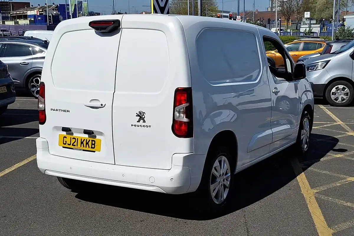 2021-peugeot-partner-15-bluehdi-1000-asphalt-100ps-eu6dt-big-21